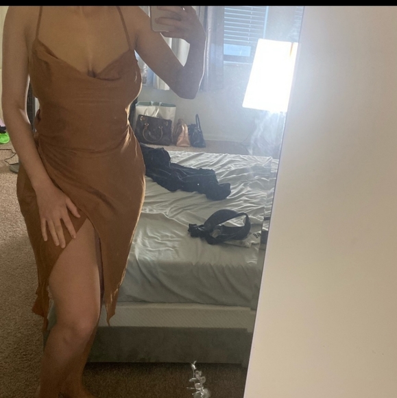 Fashion nova brown Silk Dress - Picture 3 of 3